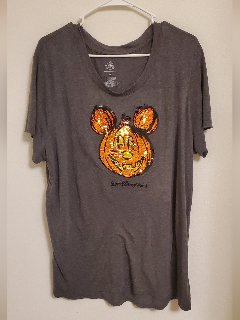 Walt Disney World Reversible Sequin Pumpkin Mickey Tee - Charcoal Gray Size 2X